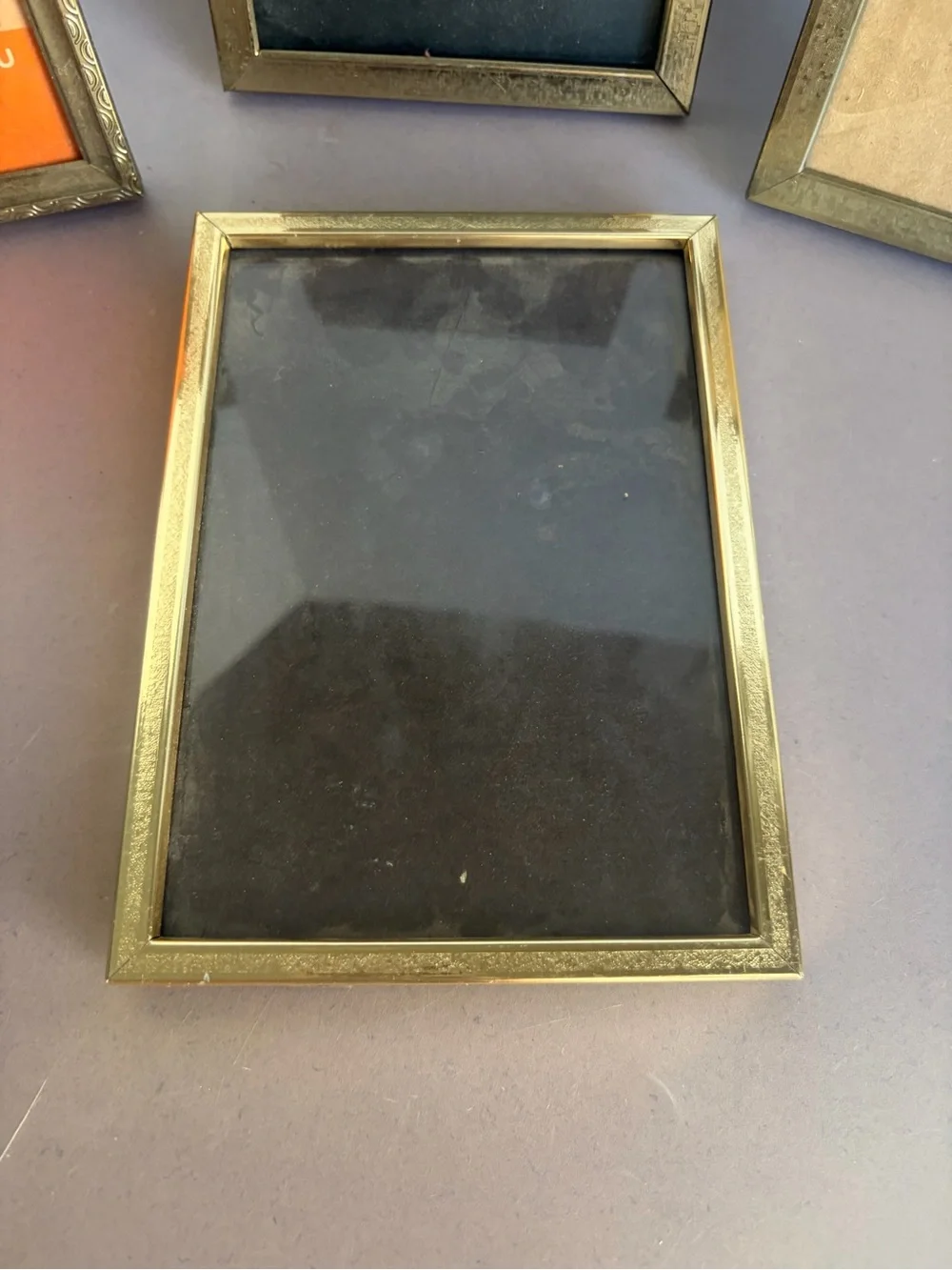 Vintage-Style Gold Photo Frame - Classic Home Accent